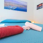 Bed & Breakfast Bed And Fly Near 2 Fontanarossa 800mt Aeroporto Catania