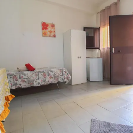 Couette-café Bed And Fly Near 2 Fontanarossa 800mt Aeroporto Catane